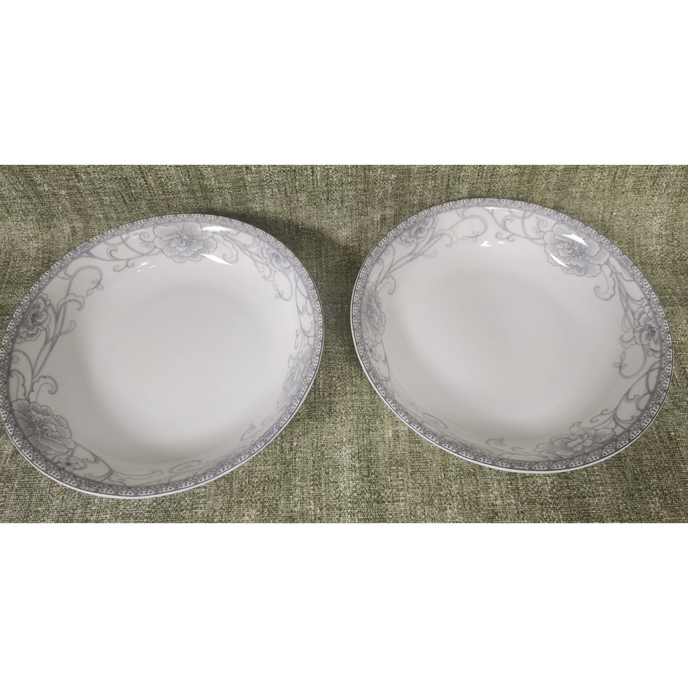 Ying‎ Yu Jing Ci  Bone China   Set of 2  7" Bowls with gray floral pattern